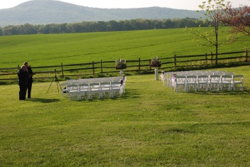 2010-04-23-055 Lindsay-Andrew Wedding.jpg